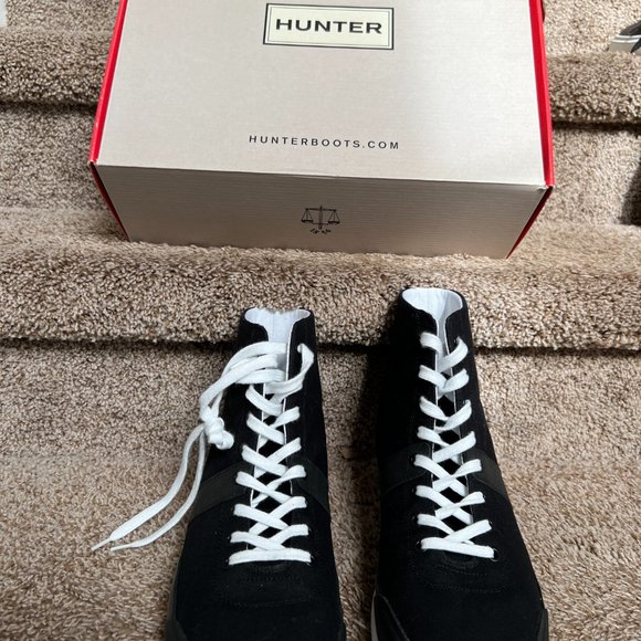 HUNTER Men\'s Black Canvas Sneakers . main image 10